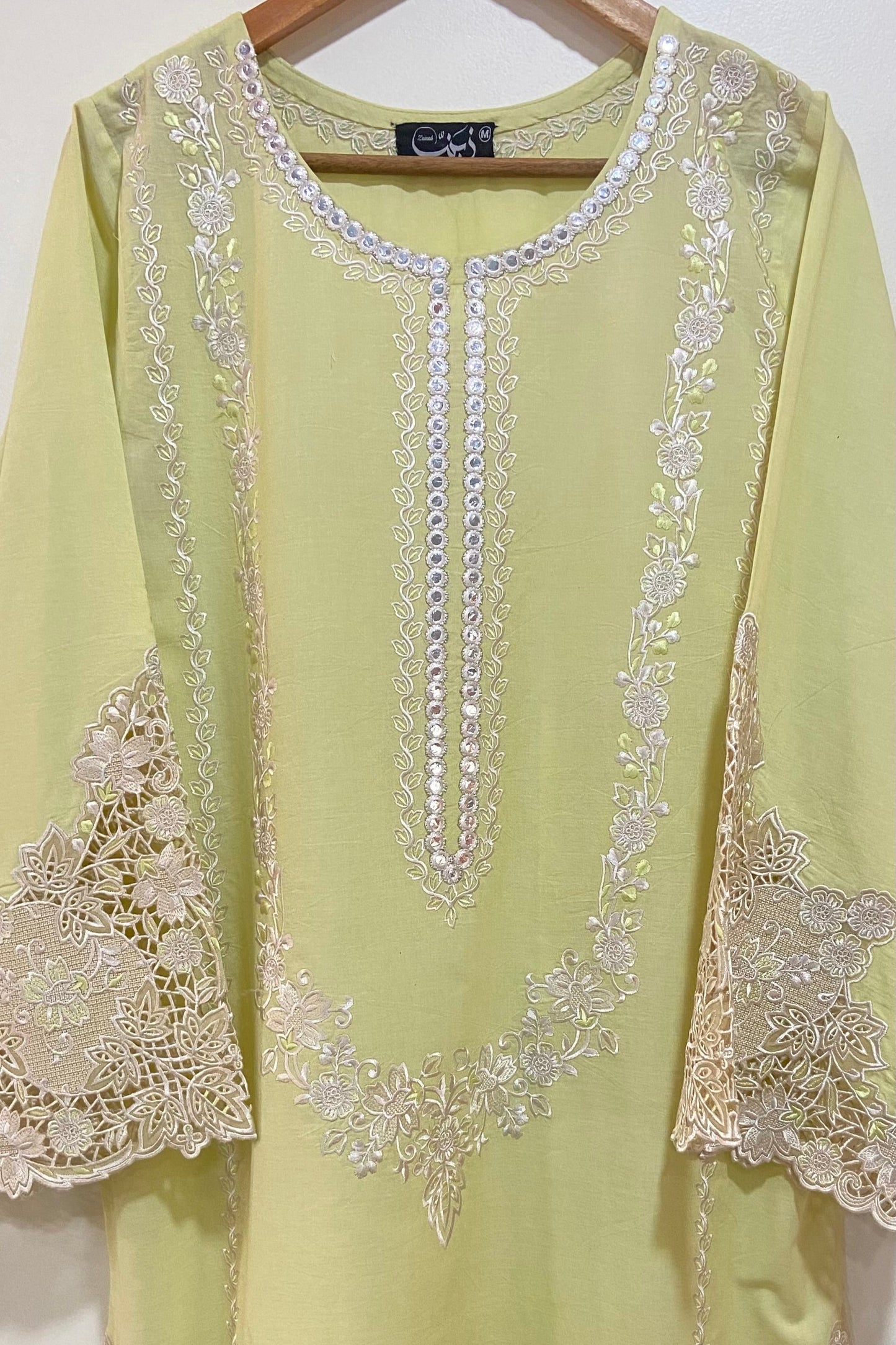 lemon applique Kurta.
