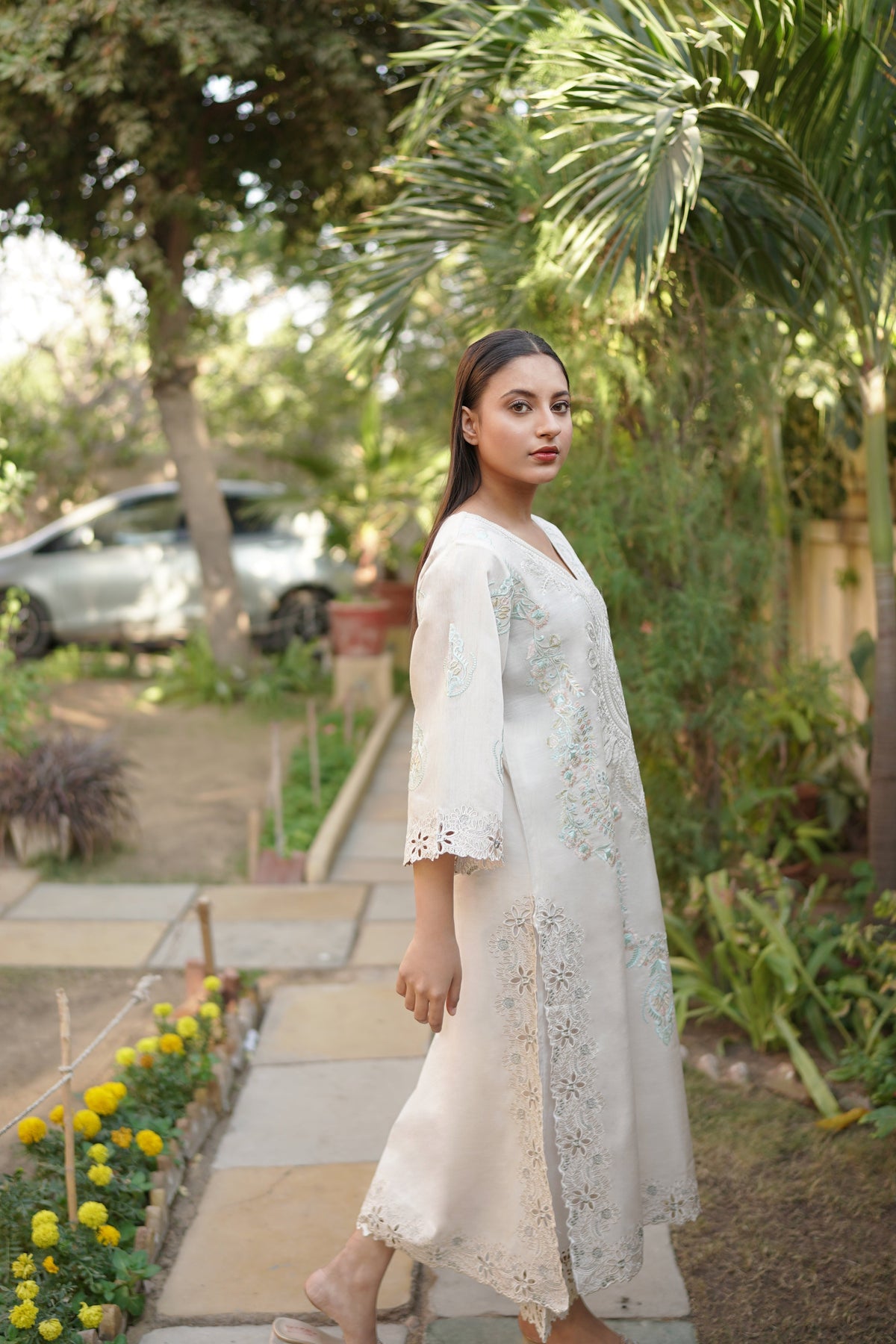 IVORY WHITE LONG EMBROIDERED 2PCS