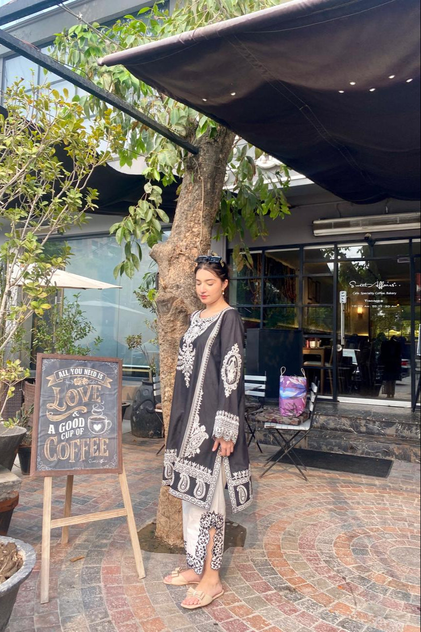 BLACK & WHITE KURTA PANT