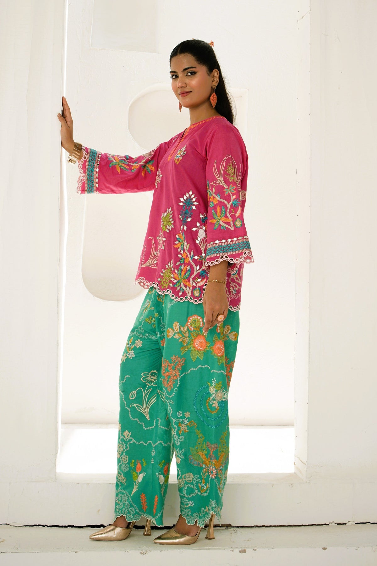 FUCHSIA SEA GREEN