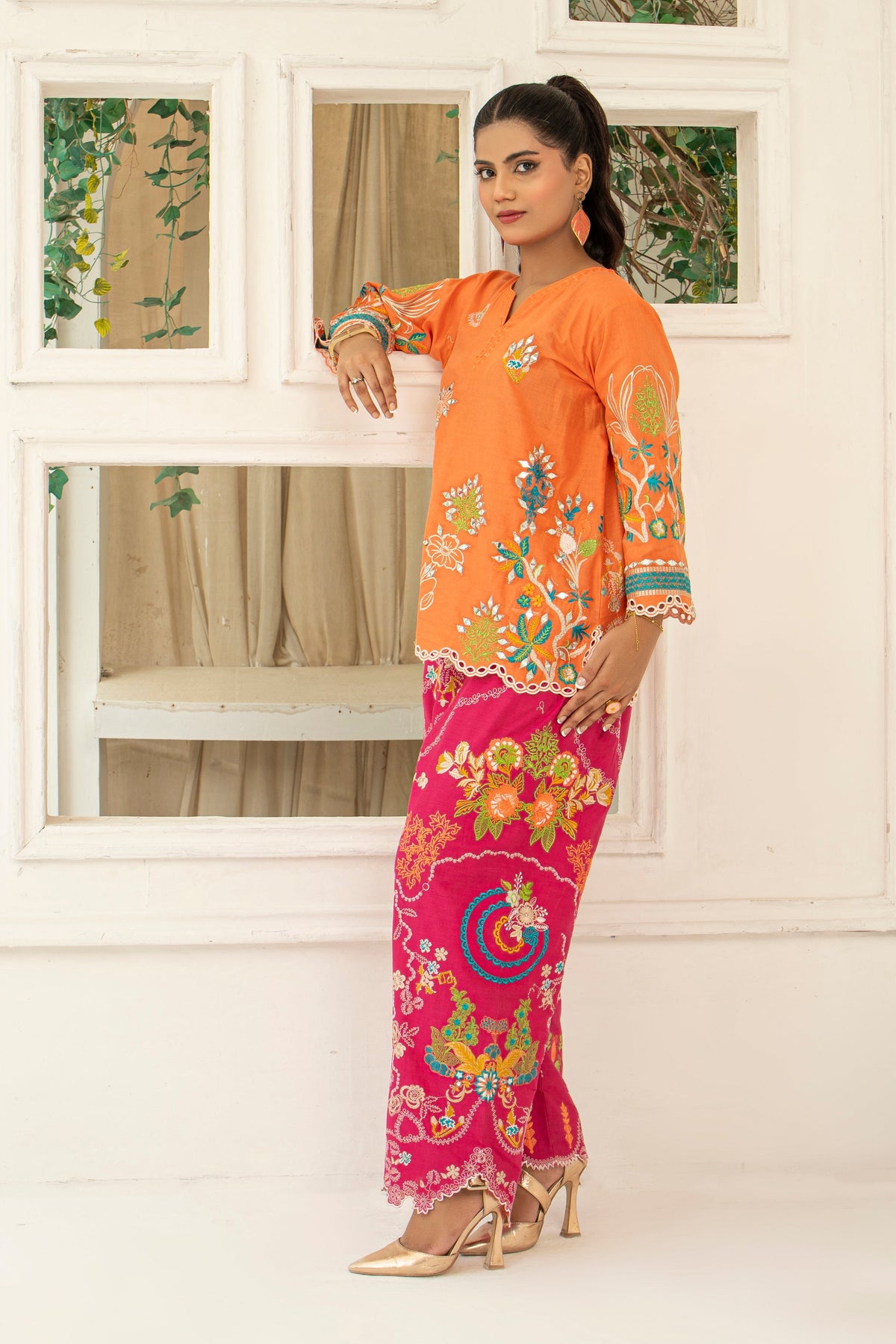 ORANGE -FUCHSIA