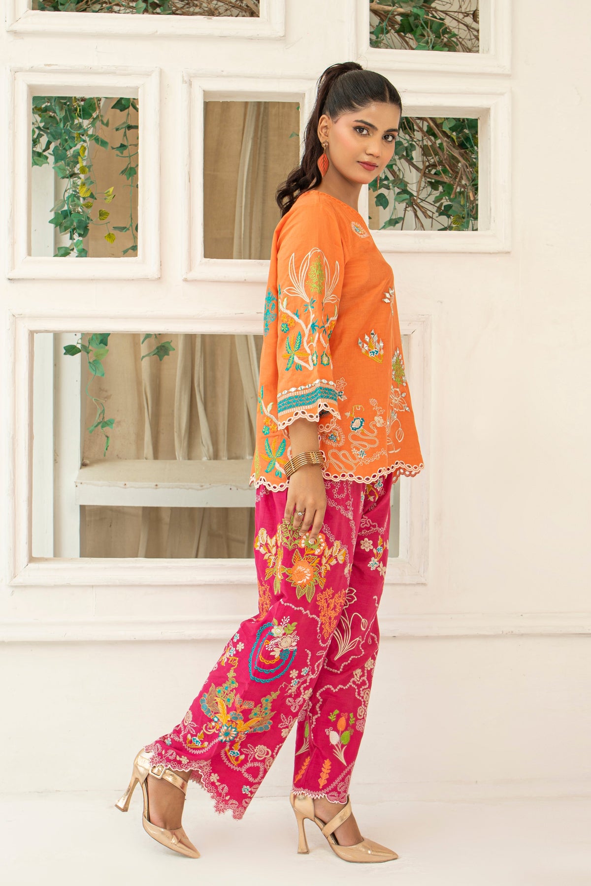 ORANGE -FUCHSIA