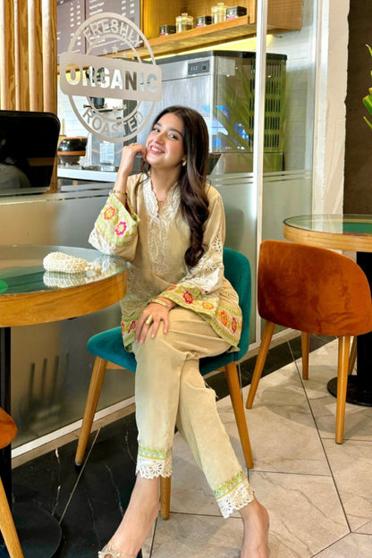 velvet-co-ord (beige)