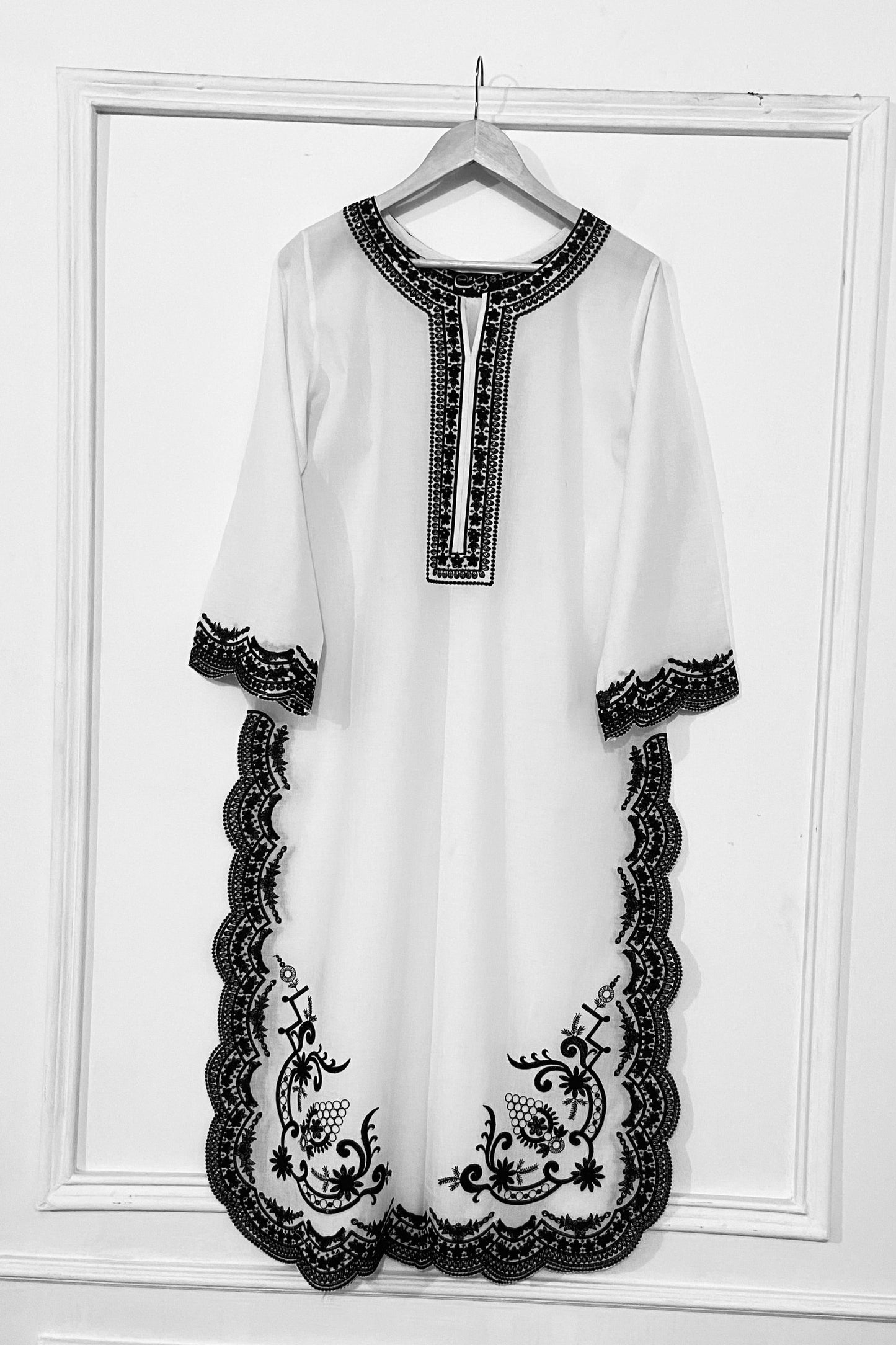White & Black Embroidery Kurta