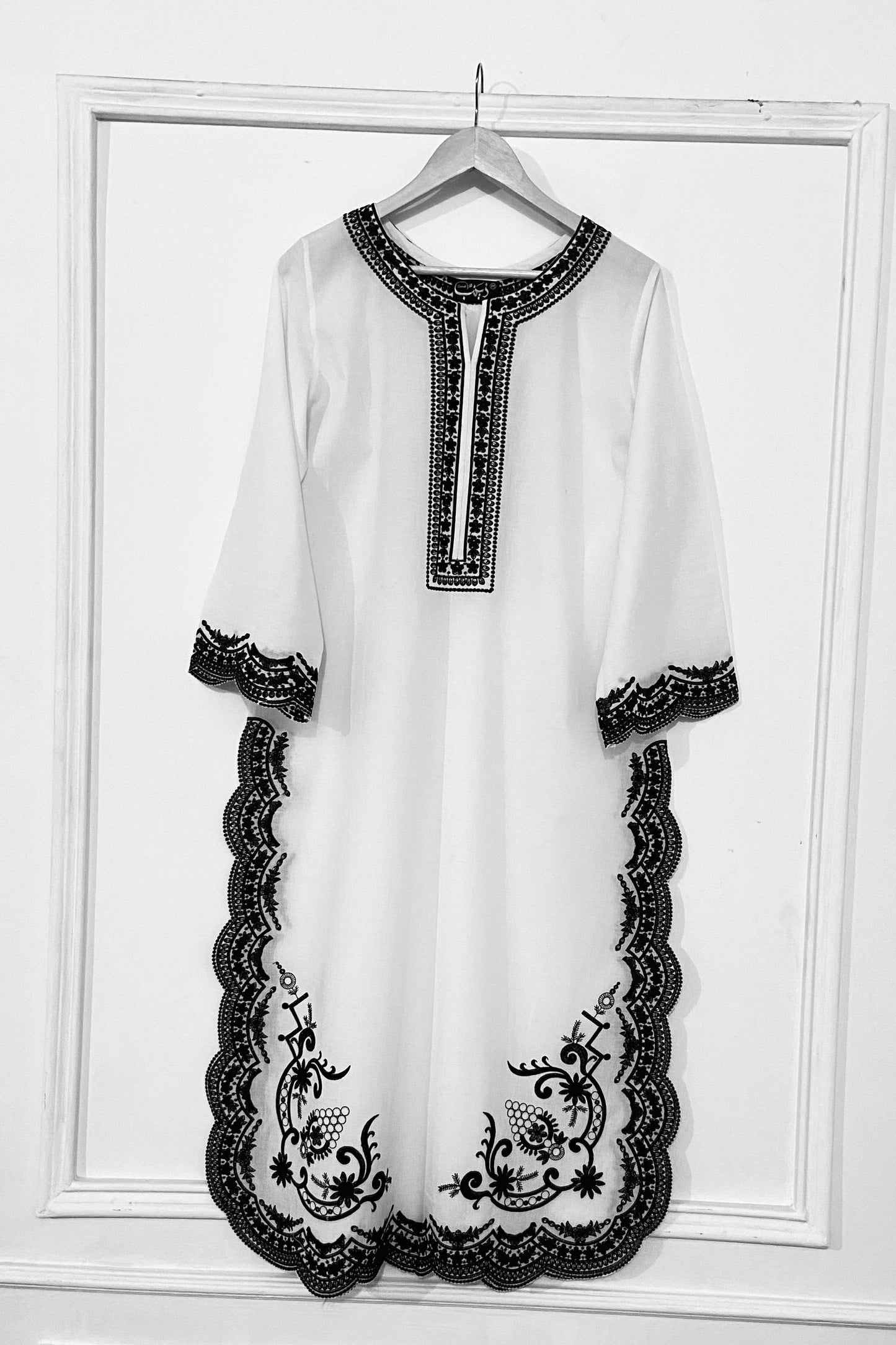 White & Black Embroidery Kurta