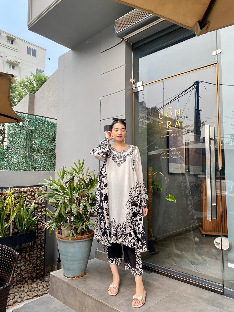 BLACK & WHITE KURTA PANT