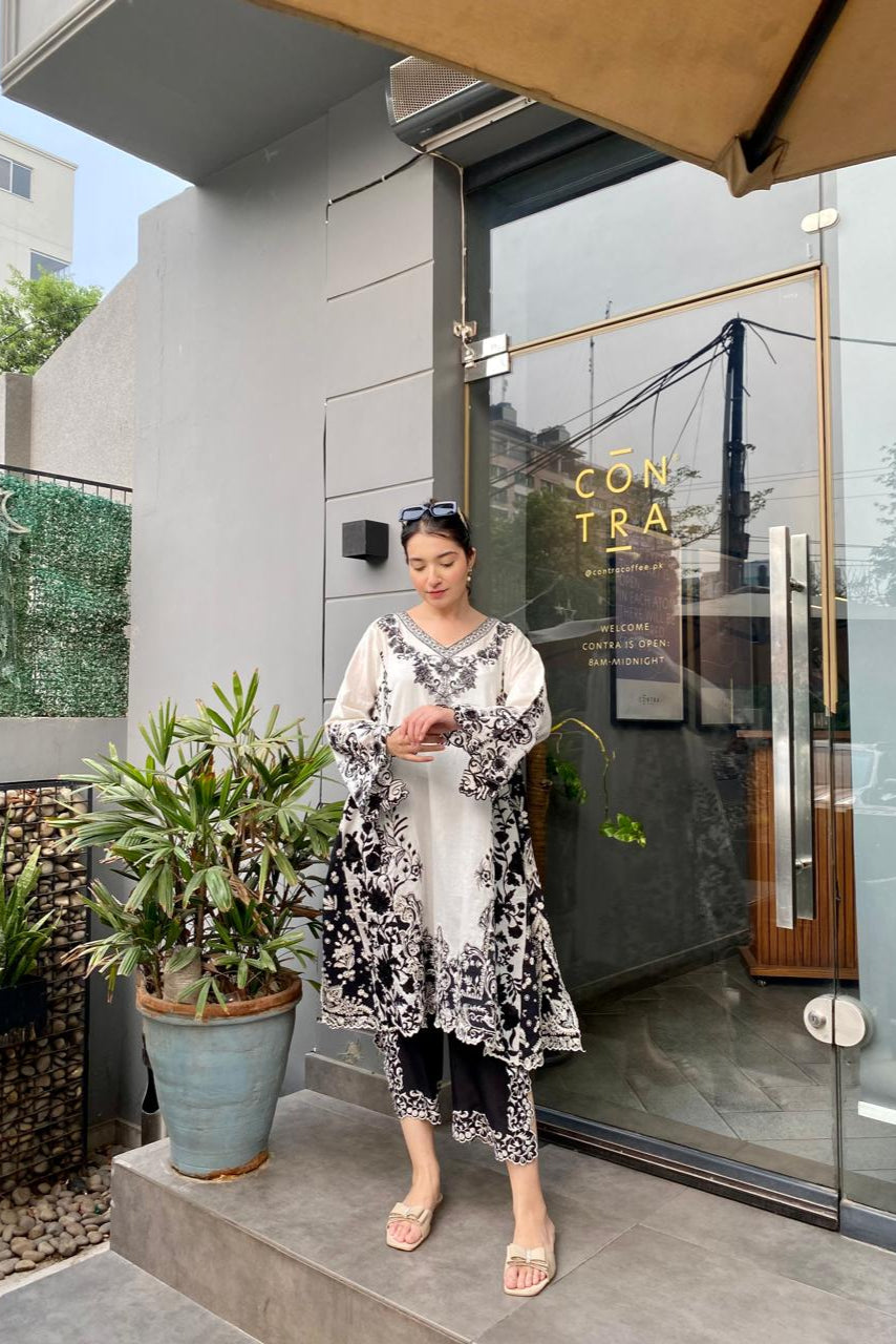 BLACK & WHITE KURTA PANT