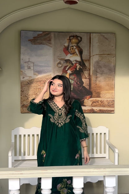 VELVET EMERALD GREEN