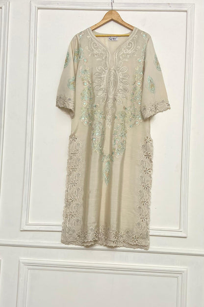 IVORY WHITE LONG EMBROIDERY KURTA