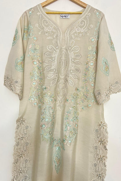 IVORY WHITE LONG EMBROIDERY KURTA