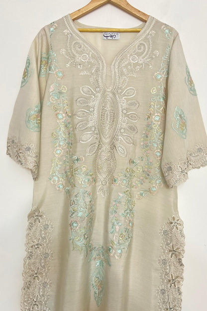 IVORY WHITE LONG EMBROIDERY KURTA